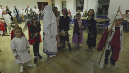 Párty všetkých svätých (16/124)