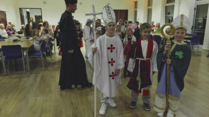 Párty všetkých svätých (17/124)